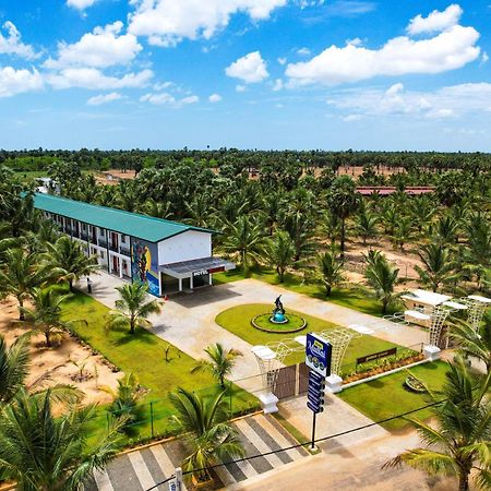 Reecha Resort & Hotel Kilinochchi Exterior foto